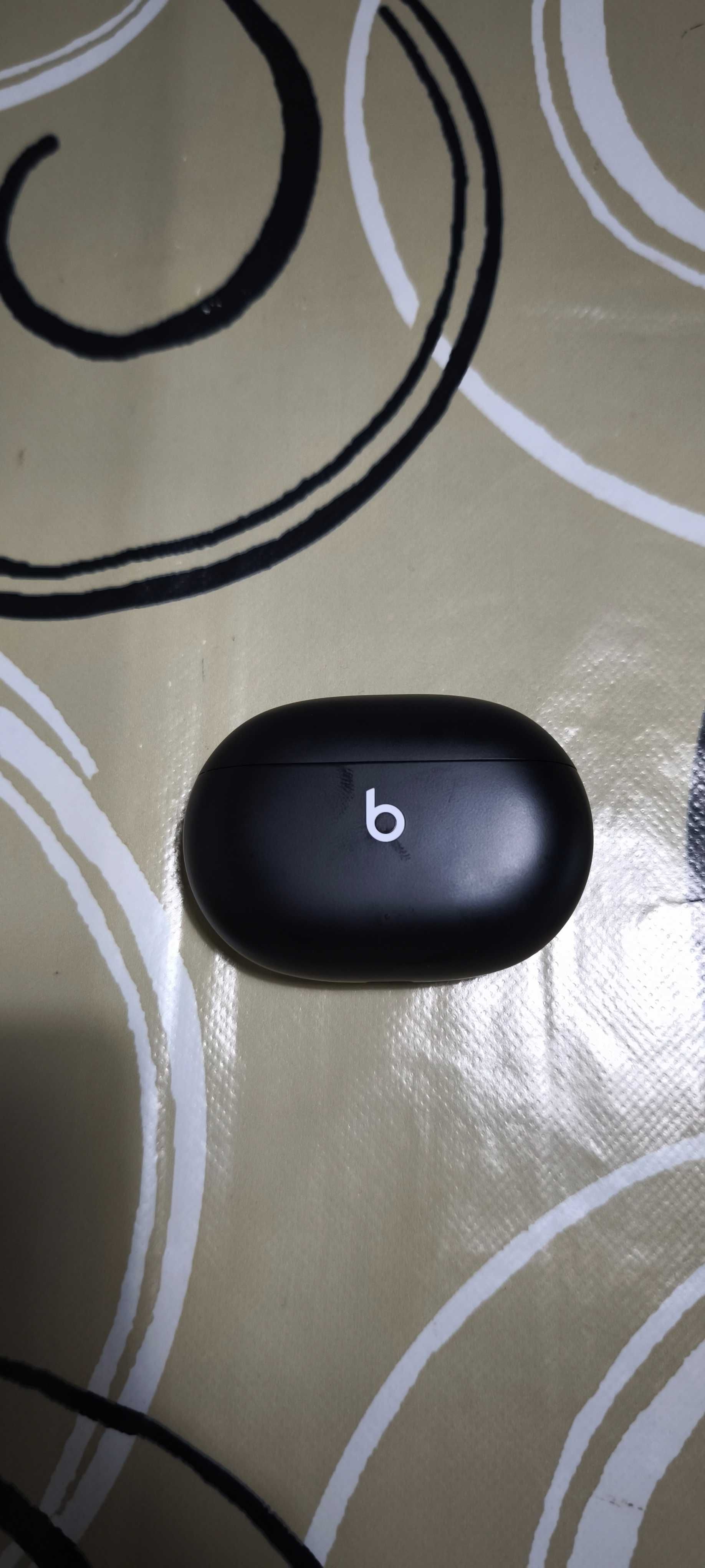 Fones Beats com pouco uso