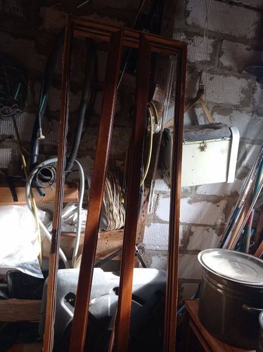 Кімнатні двері з лиштвою (обналічкою)