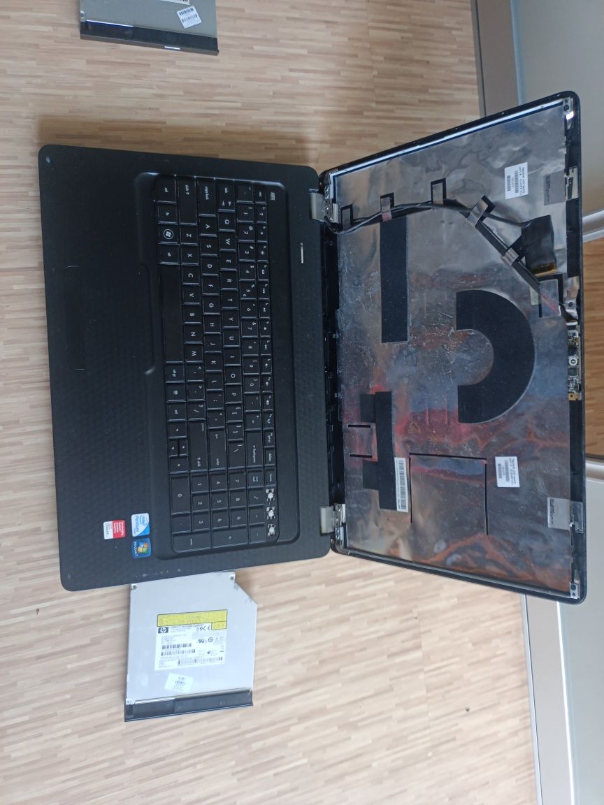 HP G72 laptop obudowa 2 szt