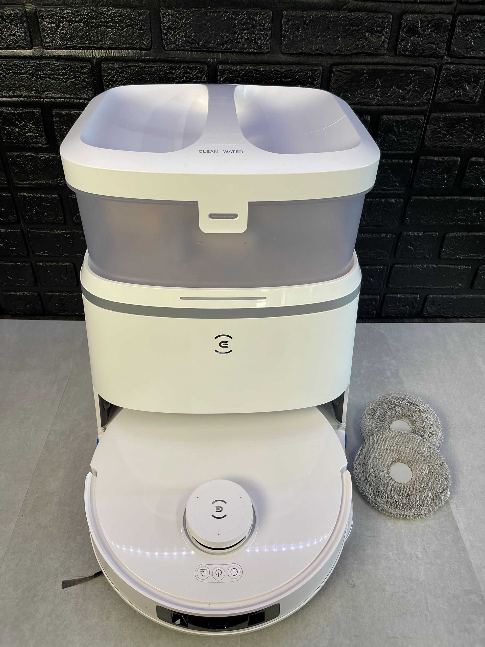 Робот-пилосос ECOVACS DEEBOT OZMO T30 Pro Omni