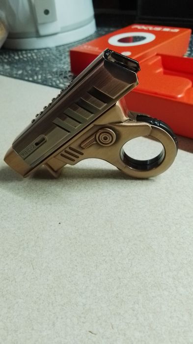 Продам зажигалку.