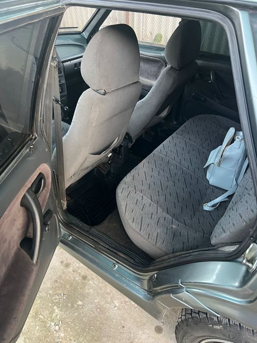 Ваз-2114 в очень хорошем состоянии.