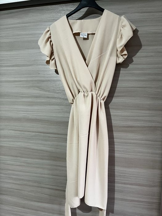 Beżowa sukienka pakuten s/m