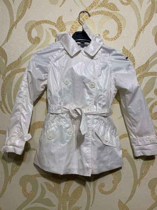 iDO вітровка плащ білий. Розмір 116 5-6років