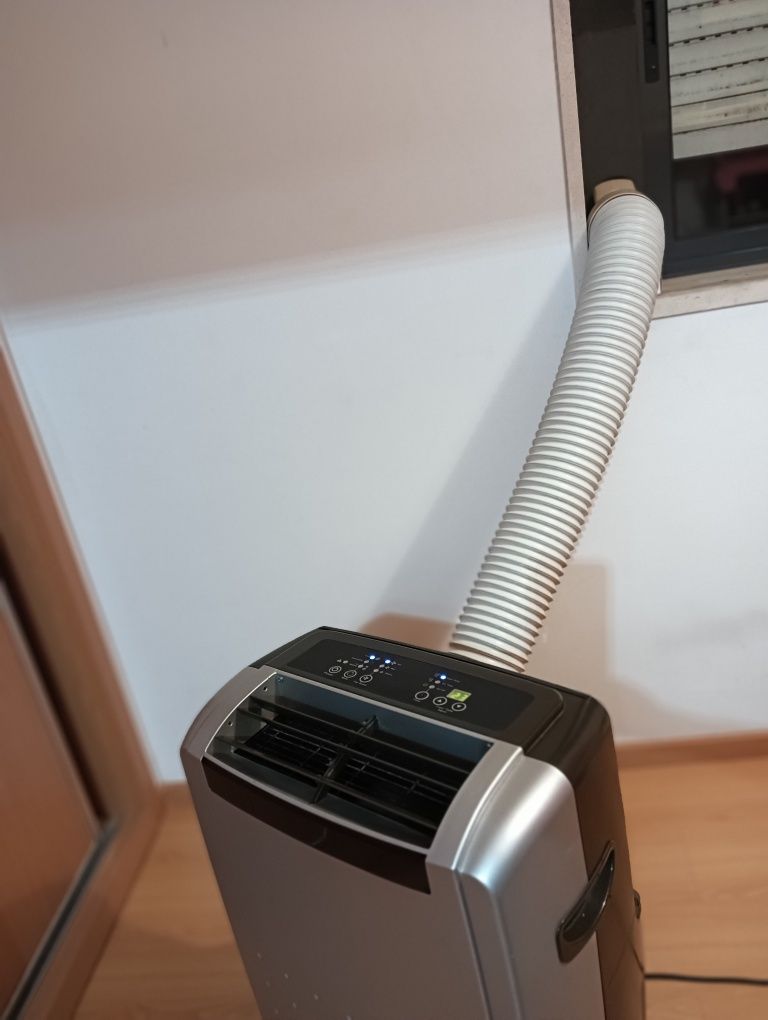 Ar condicionado portátil Equation 12.000 Btu's