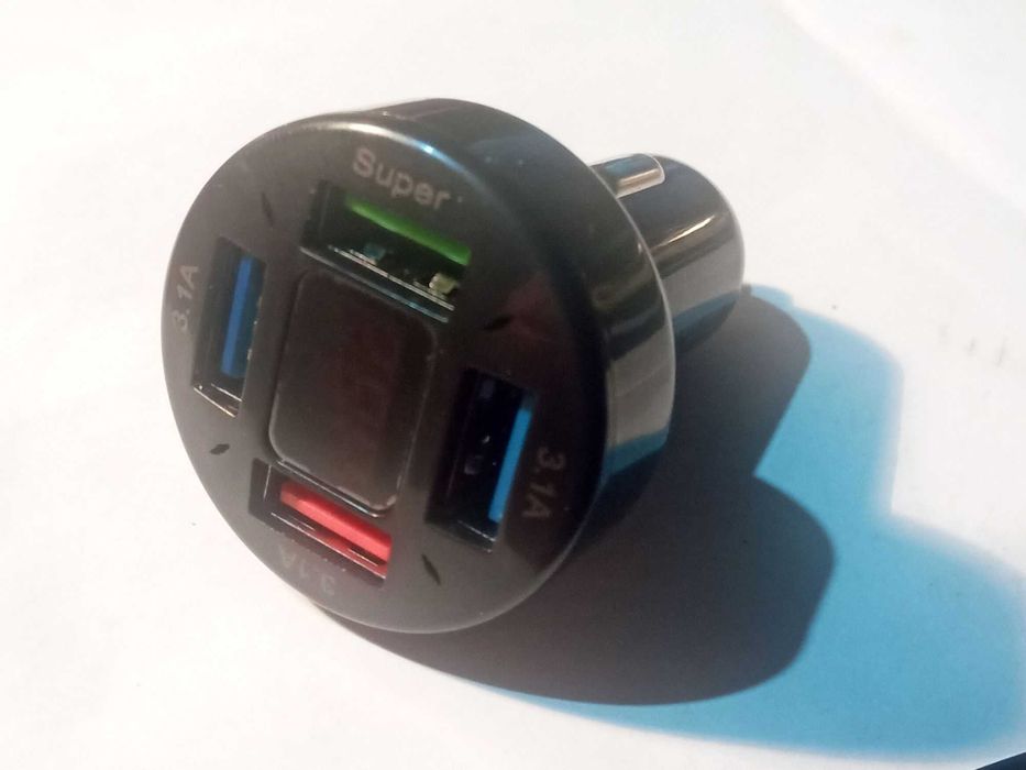 Устройство зарядное 12В 4USB Вольтметр реал 3,1А прикуриватель авто