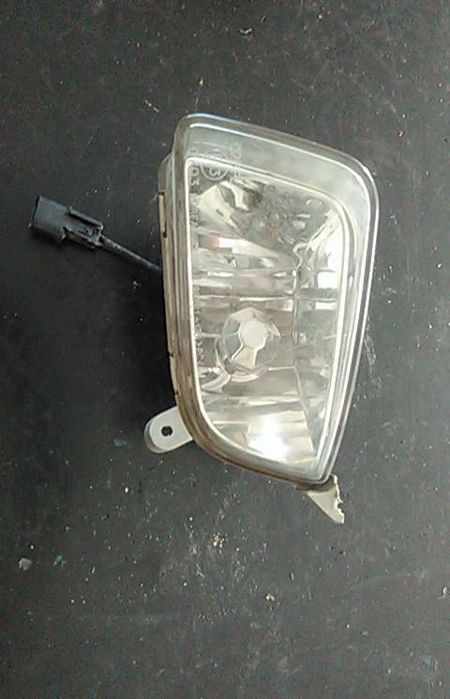 Farol nevoeiro frente esquerdo HYUNDAI Matrix (FC)