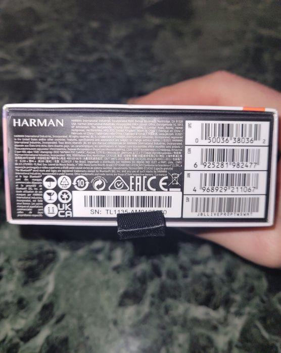 Безпровідні наушники JBL Live Pro+