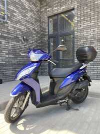 Продам скутер Honda dio110