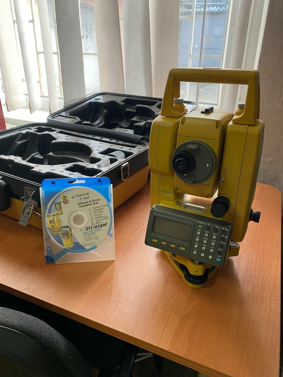 Продам тахеометр Topcon GTS-236N