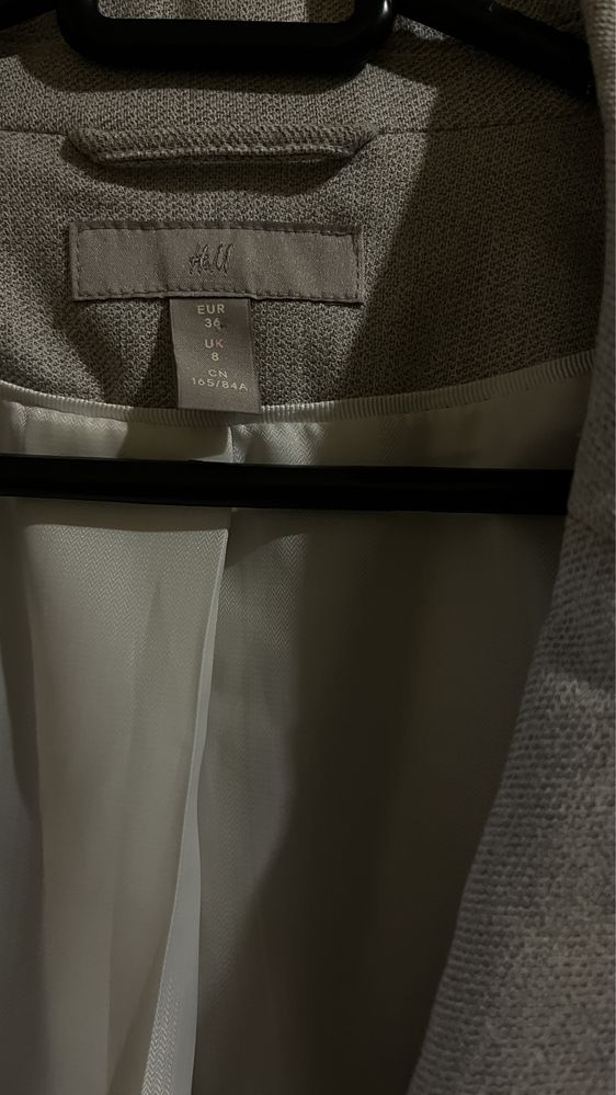 Приталенный пиджак H&M