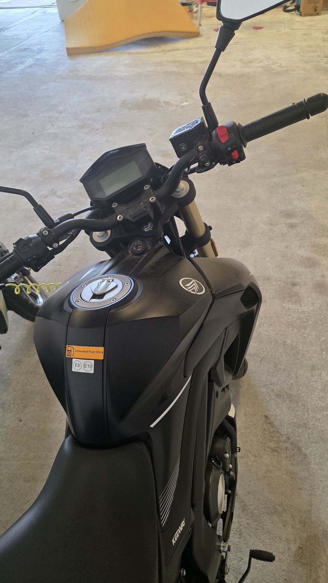 Vendo uma moto keeway rkf 125