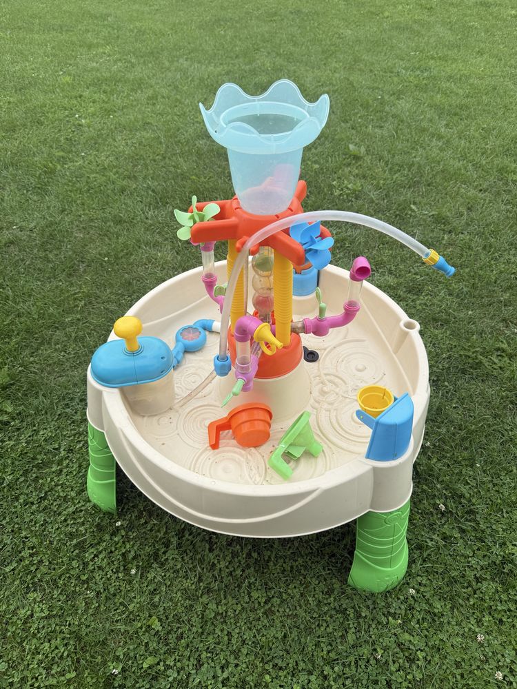 Stolik wodny fontanna dla dziecka . Little Tikes