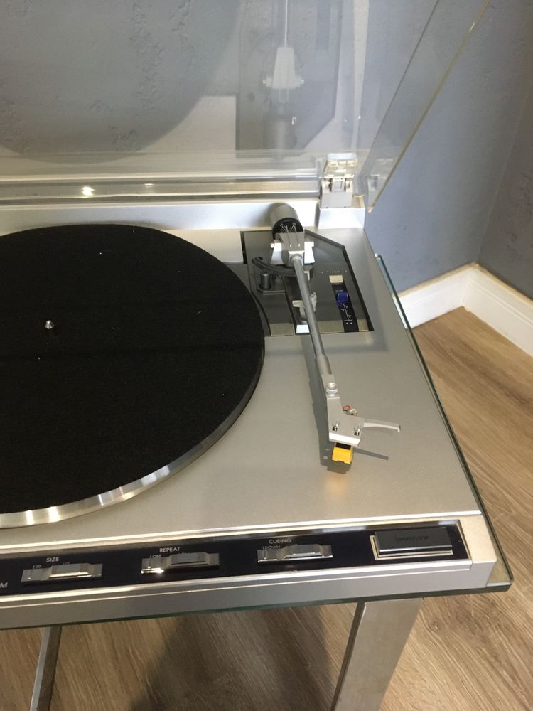 JVC QL-F300 gramofon direct drive automatic