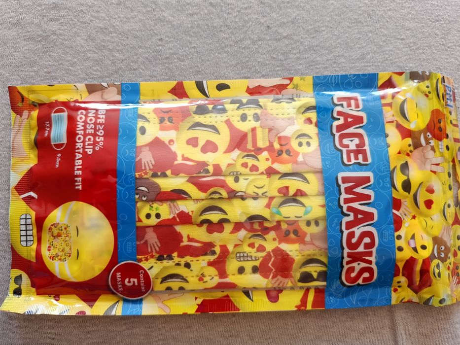 Maseczki na twarz emotikony emotki
