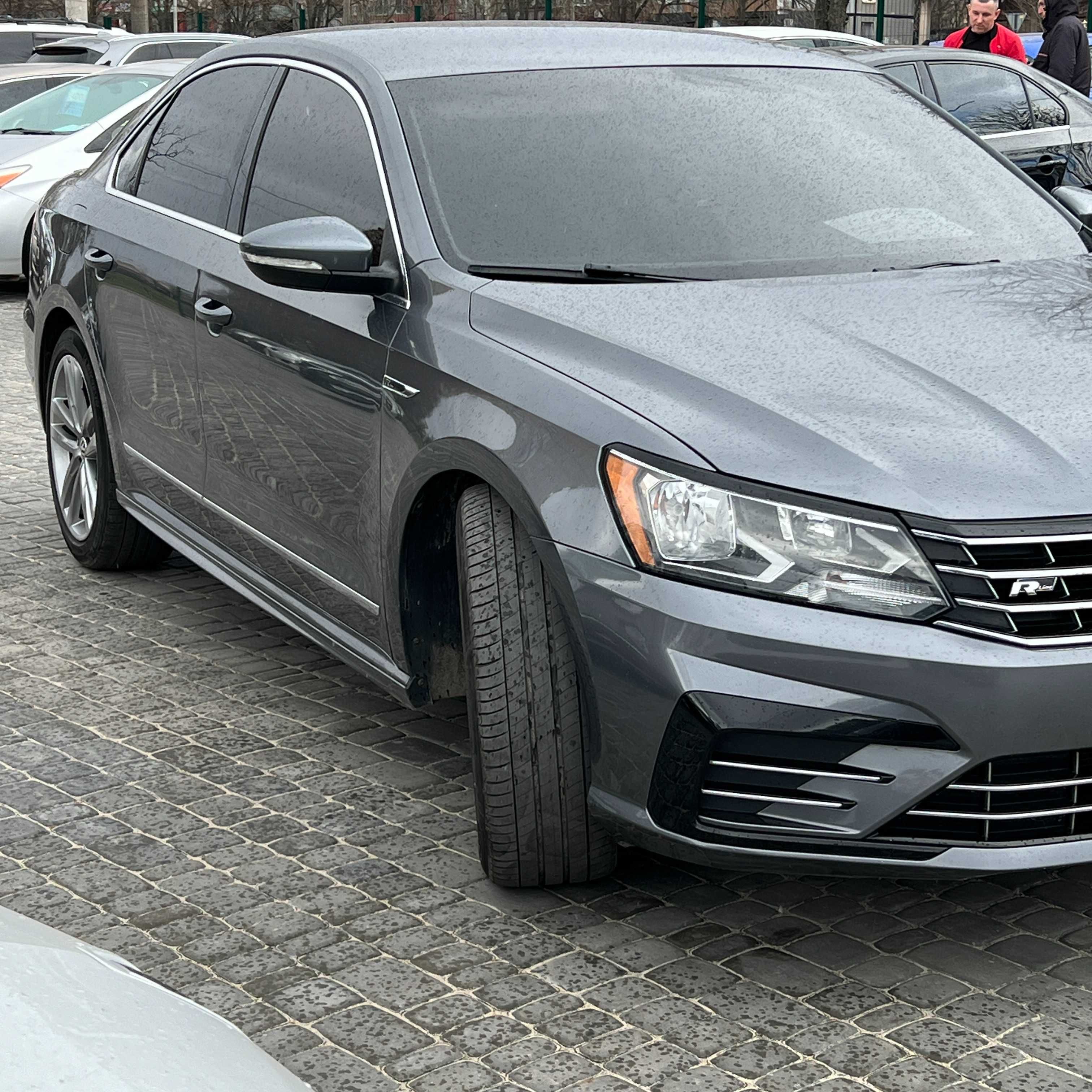 Продам Volkswagen Passat R-Line рік можлива розстрочка,кредит!