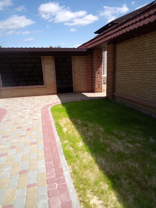 Услуги профессиональных каменщиков,кровля,отделочников.