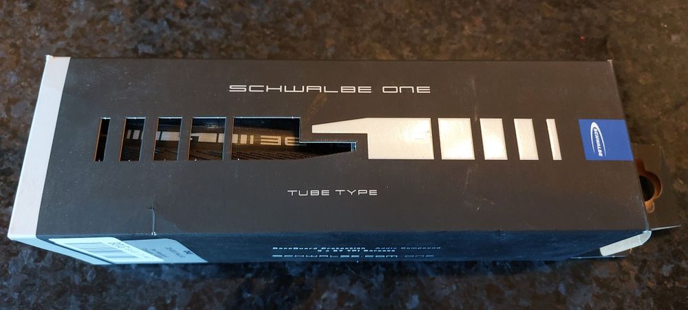 Pneu de bicicleta de estrada dobrável Schwalbe one roda 24