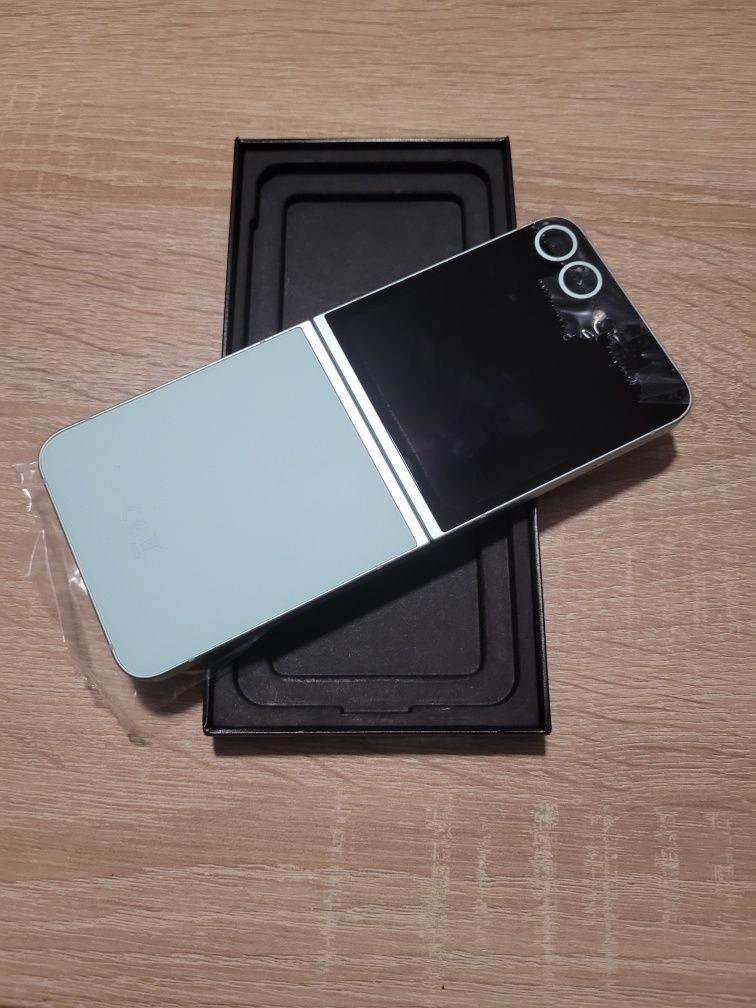 Samsung Z FLIP 6