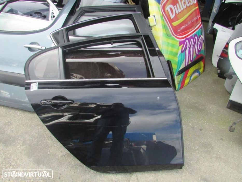 Porta Tras Direita Renault Latitude do ano 2011