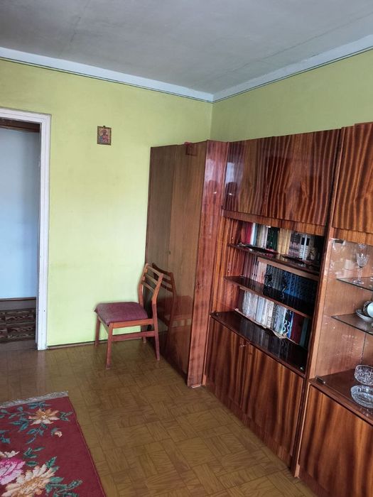 3к квартира біля Велесу, без оплати за ц/опалення.