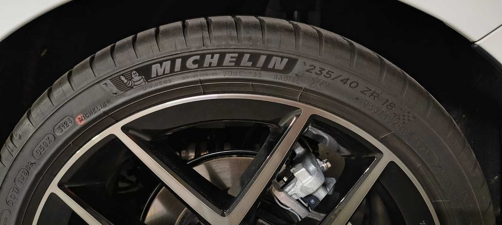 Opony Michelin Pilot Sport 4 235/40/18 - stan idealny, jak nowe.