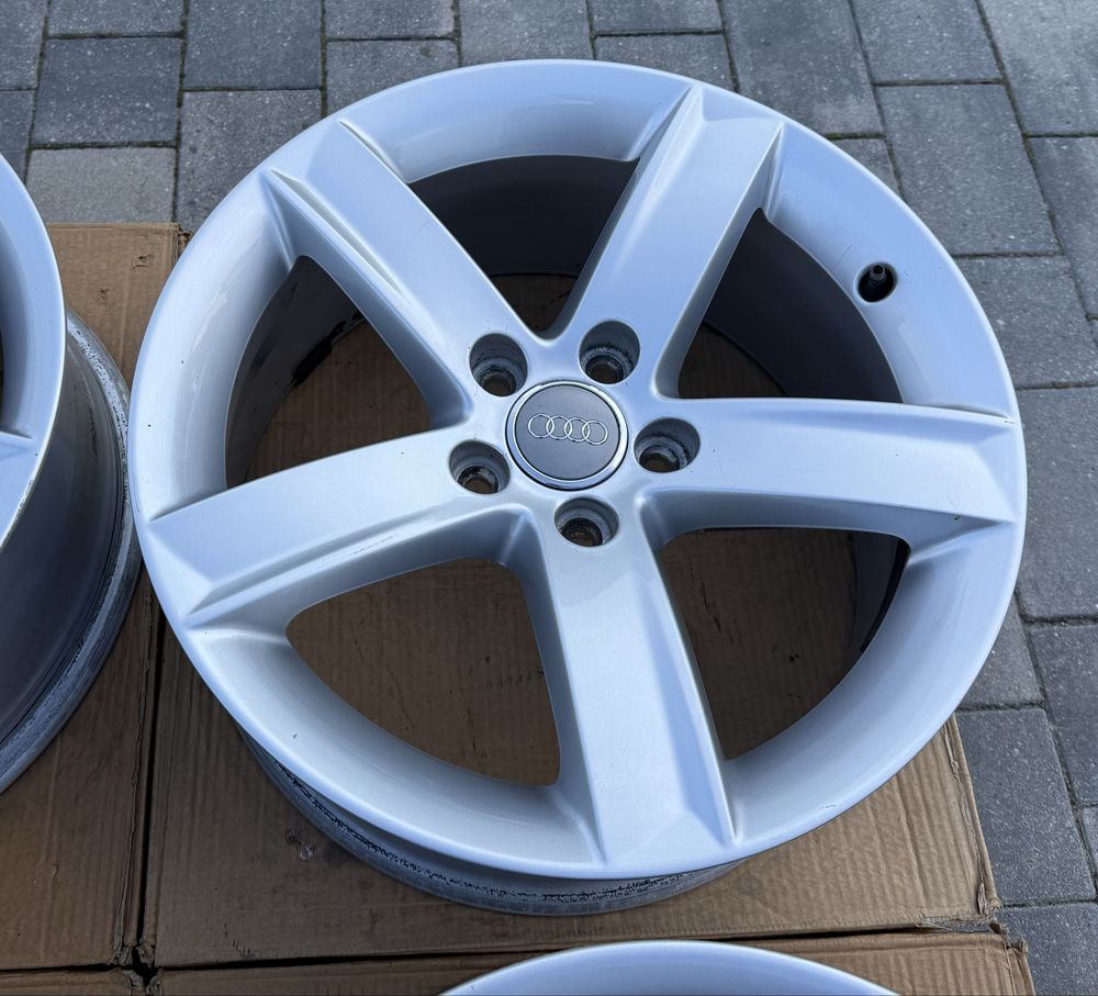 Oryginalne felgi Audi 17" A4 A5 A6 5x112 7.5J ET28 8T0 s-line