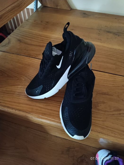 Nike оригінал розмір 42,5