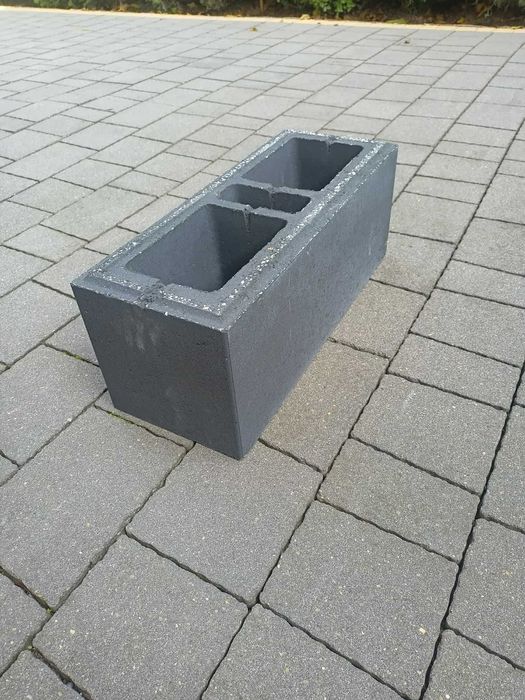 Pustaki , daszki Grafit