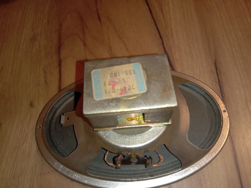 Zabytkowy głośnik radiowy Grundig 5 om - 2 W