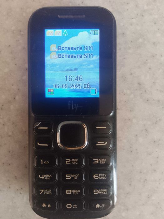 Двохсімочний телефон  FLY
