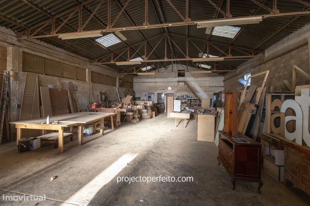 Armazém  Venda em Serzedo e Perosinho,Vila Nova de Gaia