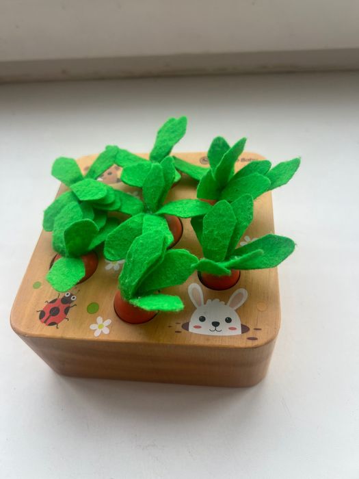 Морковка сортер іграшка