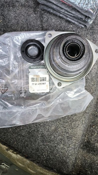 Оригинальный пыльник(в сборе) внутреннего шруза левого привода на рено