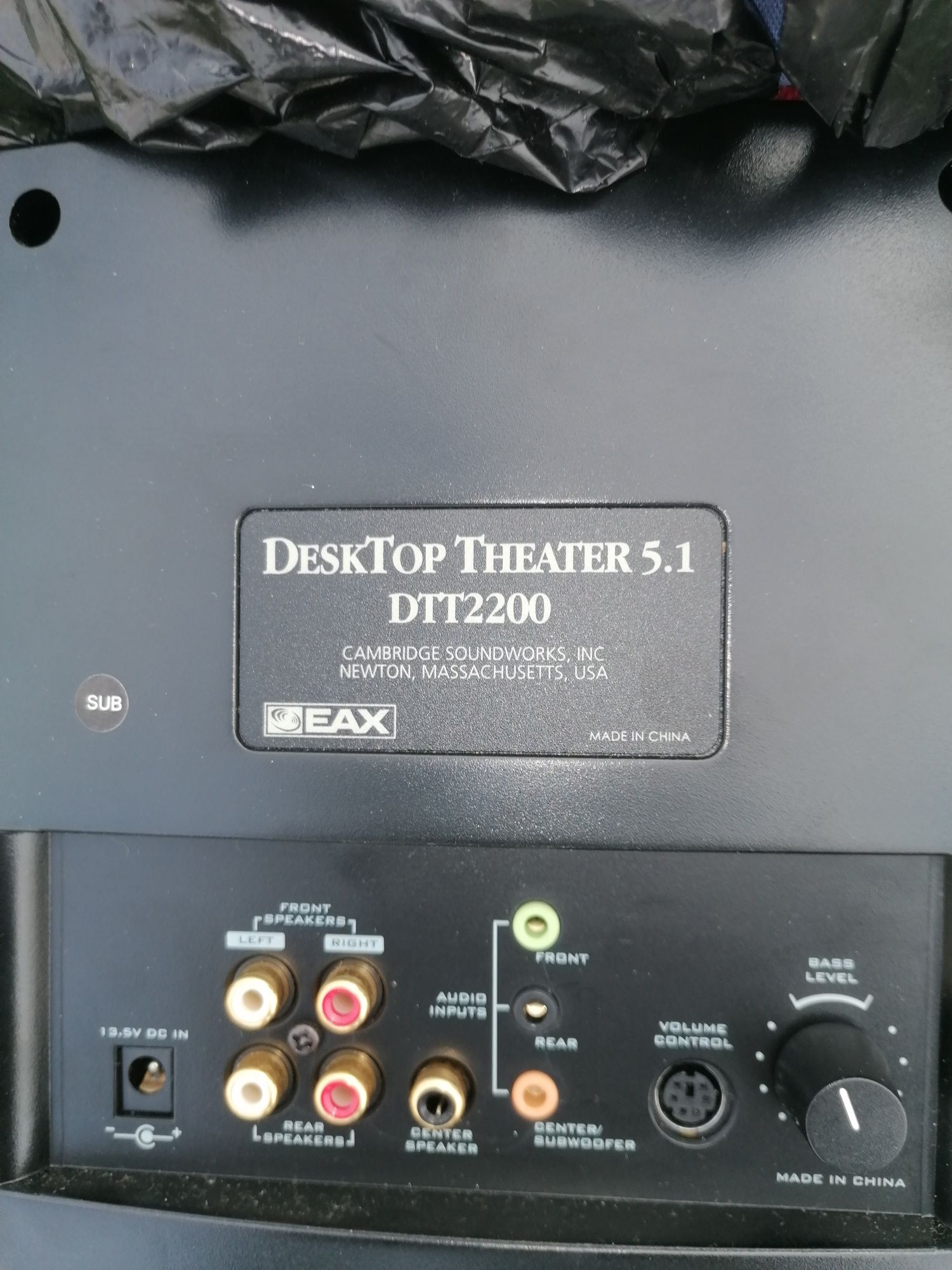 Vendo aparelho de DVD 2 inúmeros cabos de internet e 21 pinos