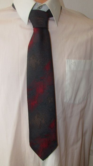 Elegancki Krawat jakich mało Żakardowy marki Berliner Chic Niemcy nr25