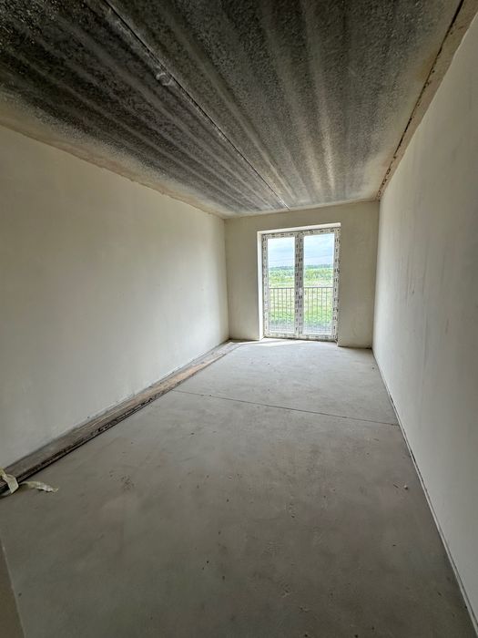 Продам 1 кімнатну квартиру біля Києва.Будинок готовий.Центр міста 10хв