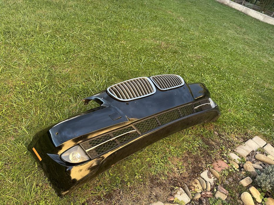 Бампер  BMW  5 series , F11 , F10  , передній бампер взборі , туманки