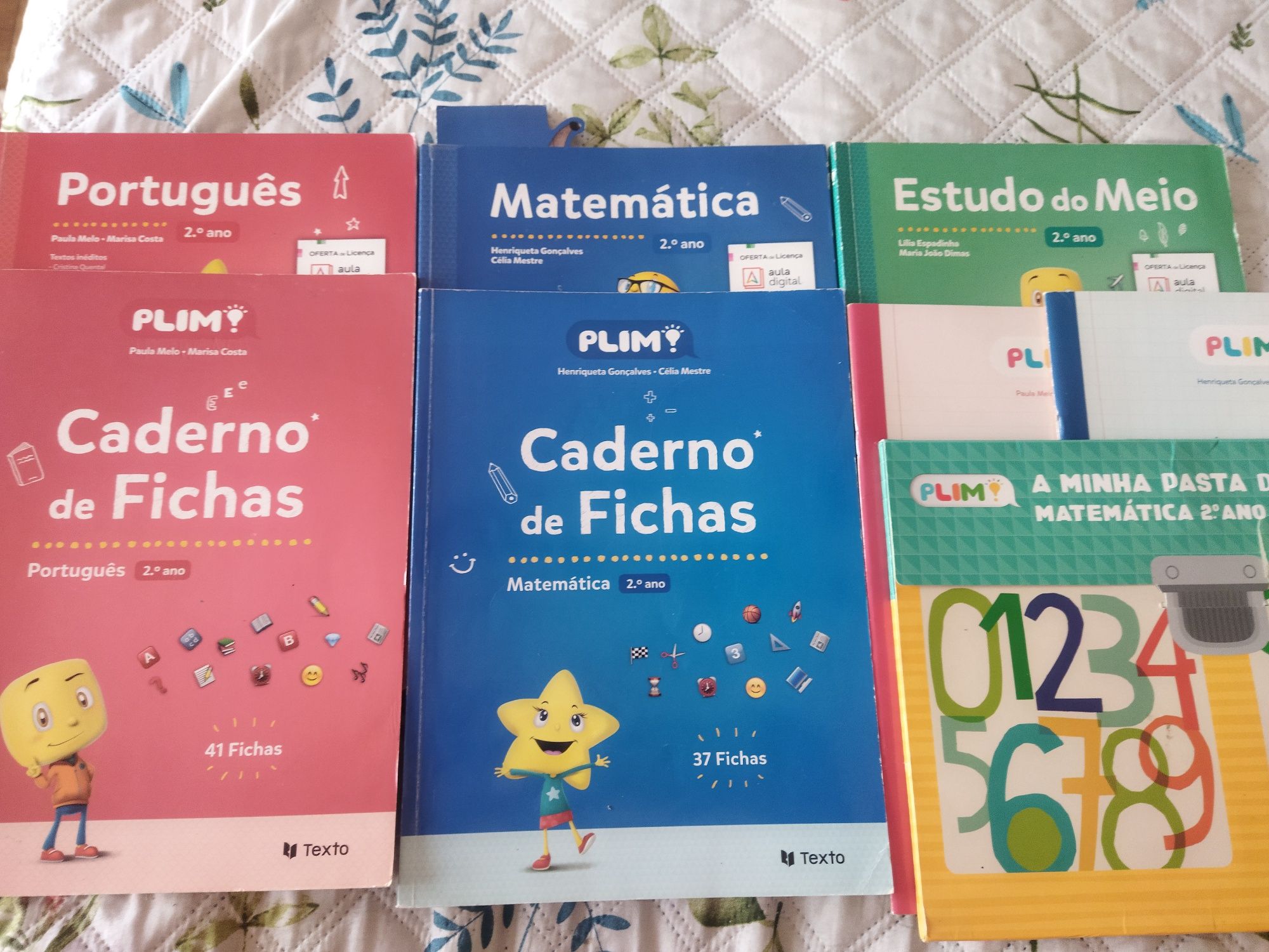 Reservado - Manual e caderno de atividades plim 2 ano