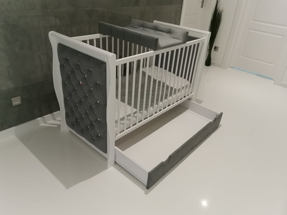 Łóżeczko dziecięce tapicerowane 120x60 z szufladą