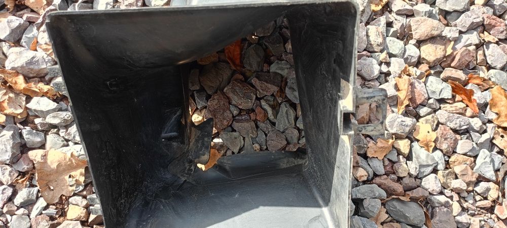 Wlot powietrza kierownica audi A4 B7 2.0 TDI