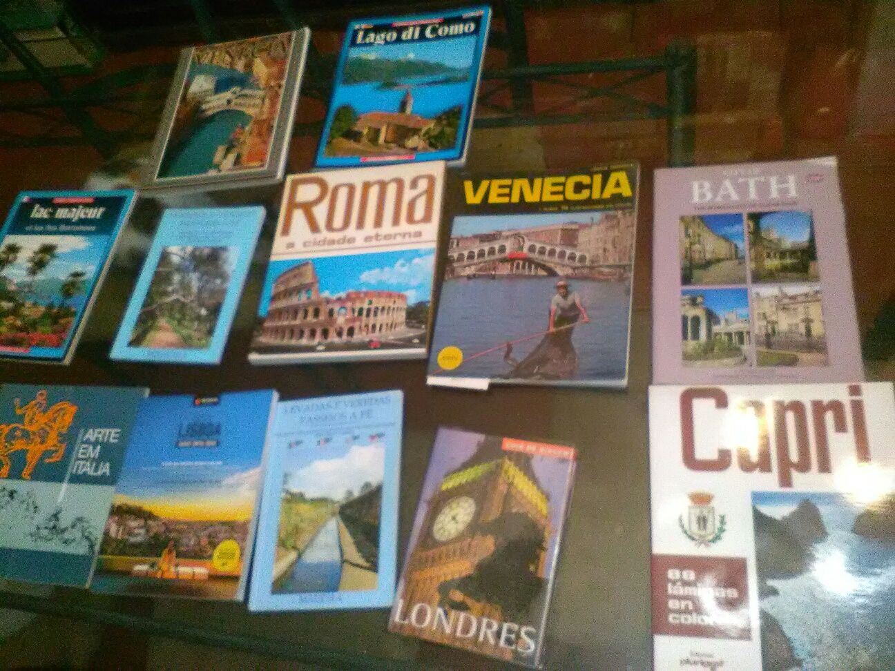 Conjunto de 12 Livros Turísticos