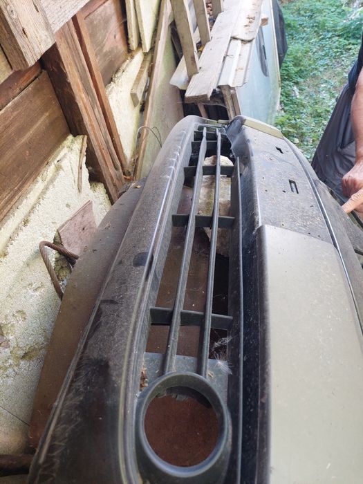 Передній бампер RENAULT SCENIC 2