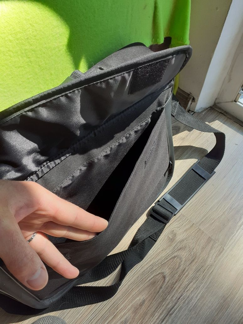 Torba na laptopa. Dobra marka Targus laptop 17 cali 44-45 cm