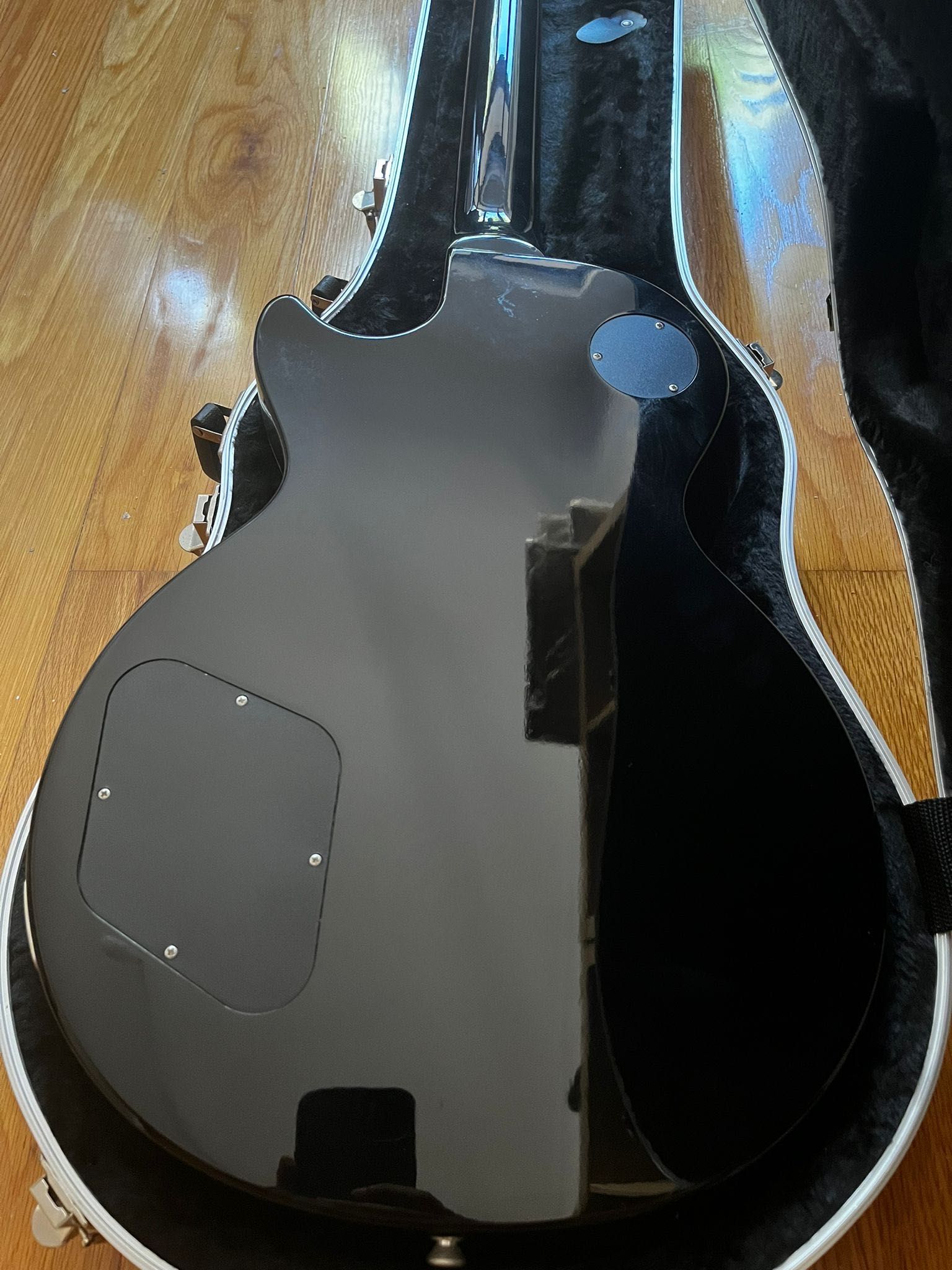 Guitarra Epiphone Les Paul com Hardcase