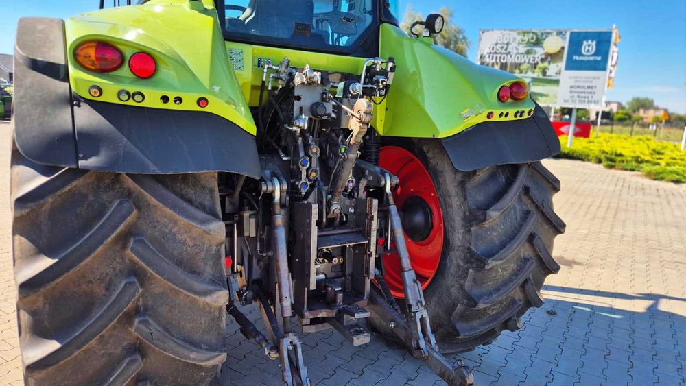 Ciągnik rolniczy Claas Arion 640