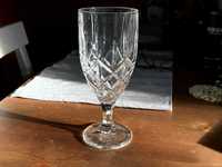 Kielich szklany ozdobny w stylu kryształow