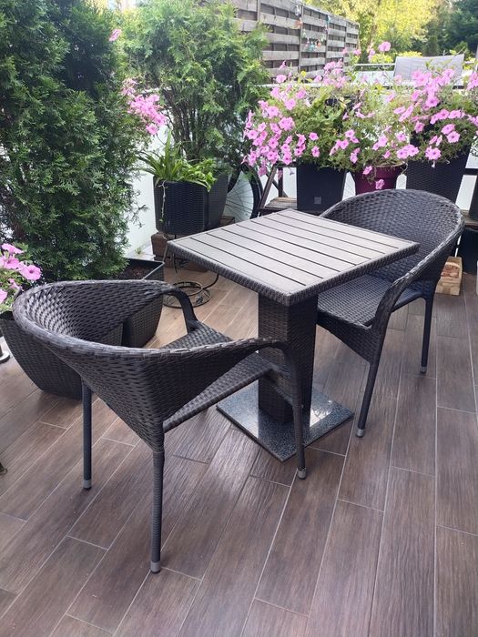 Meble ogrodowe sprzedam