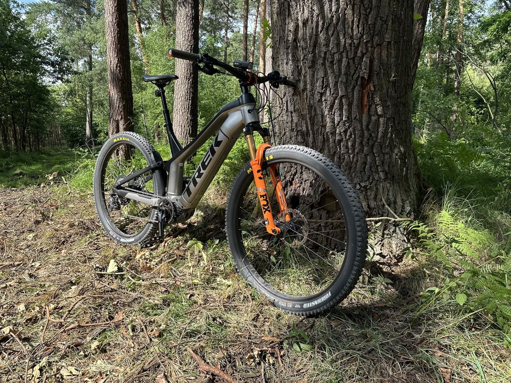 Trek Powerfly 4 – e-MTB  FOX 34 Factory | Rozmiar