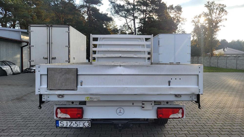 Skrzynia ładunkowa paka z burtami Sprinter